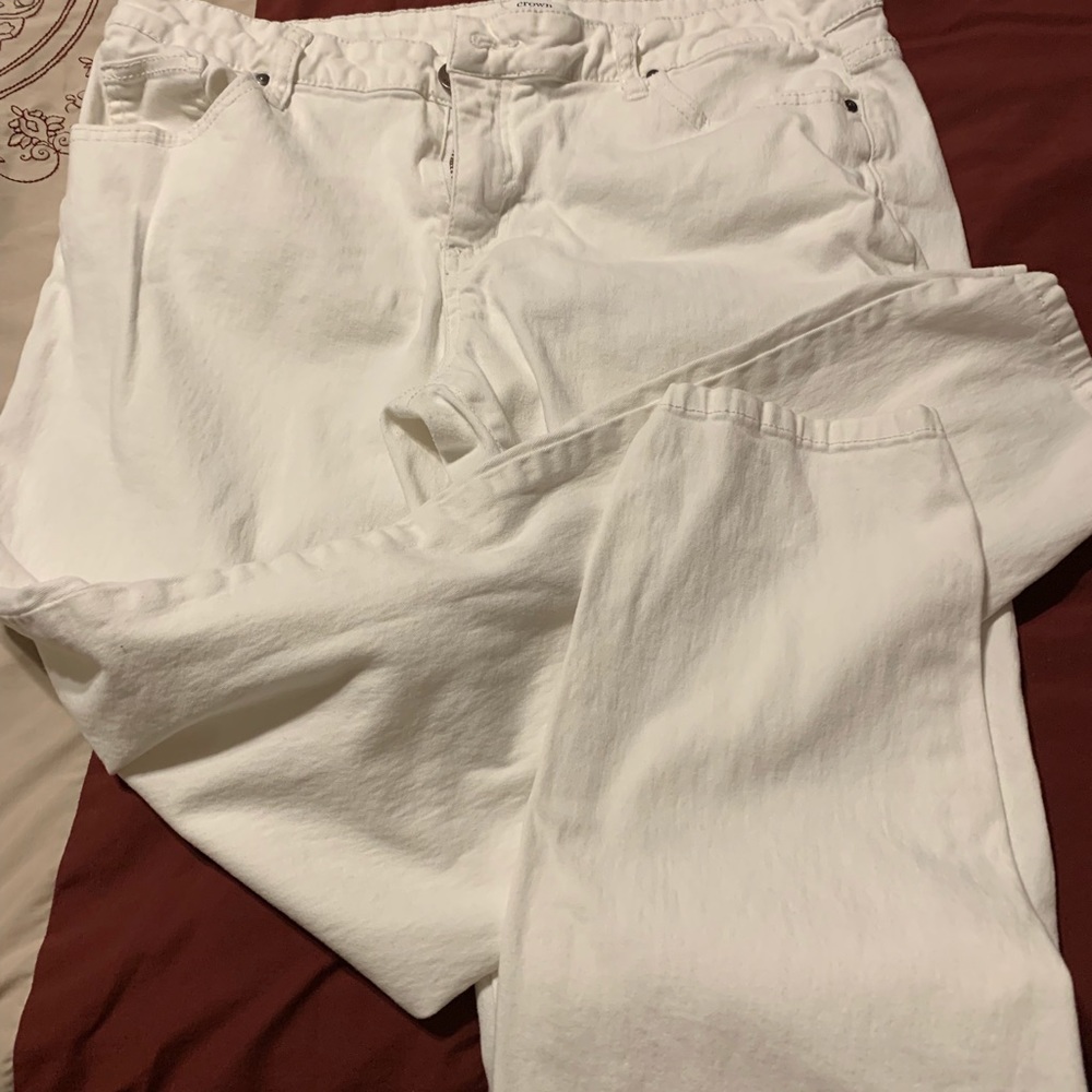 Crown and Ivy Size 10 White Stretch Jeans